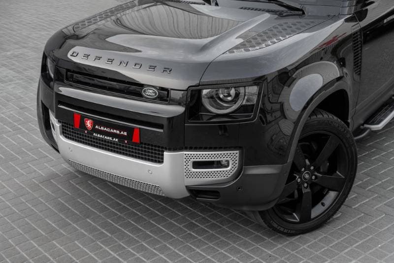 2023 Land Rover Defender thumbnail 7