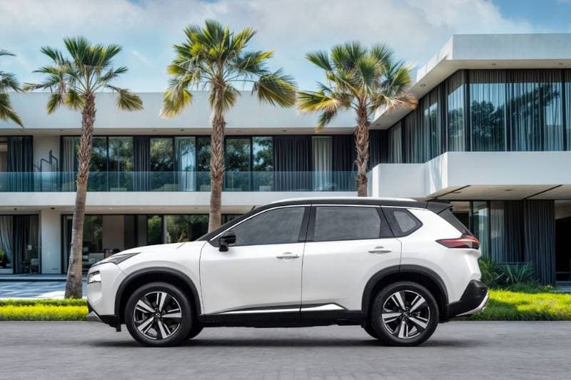 2025 Nissan X-Trail thumbnail 2