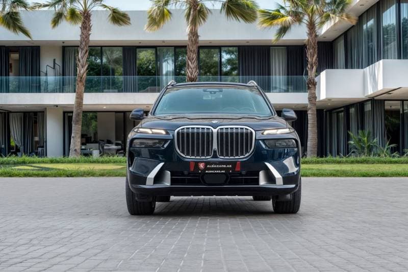 2023 BMW X7 thumbnail 5