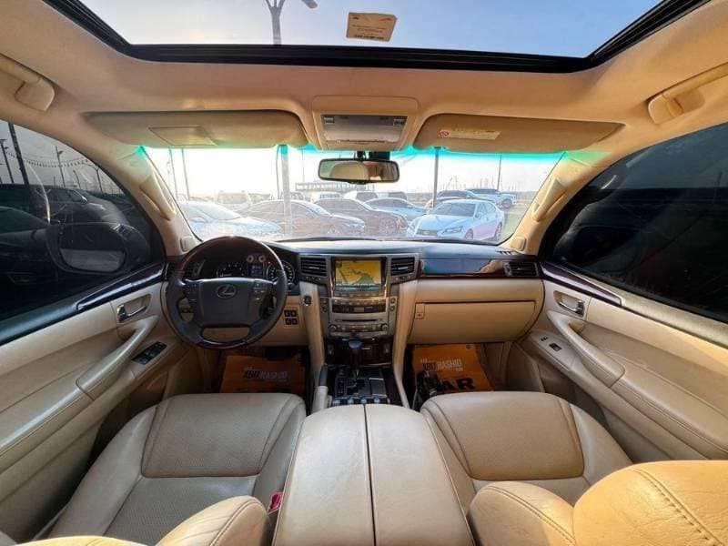 2010 Lexus LX thumbnail 4