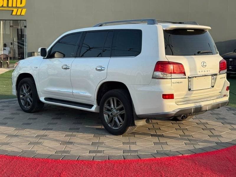 2010 Lexus LX thumbnail 5