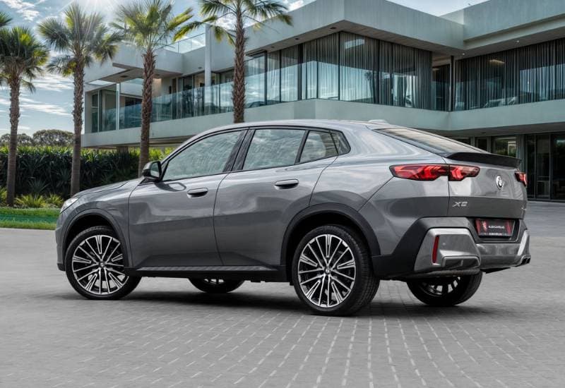 2025 BMW X2 thumbnail 3