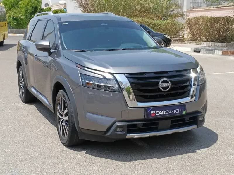 2024 Nissan Pathfinder thumbnail 3