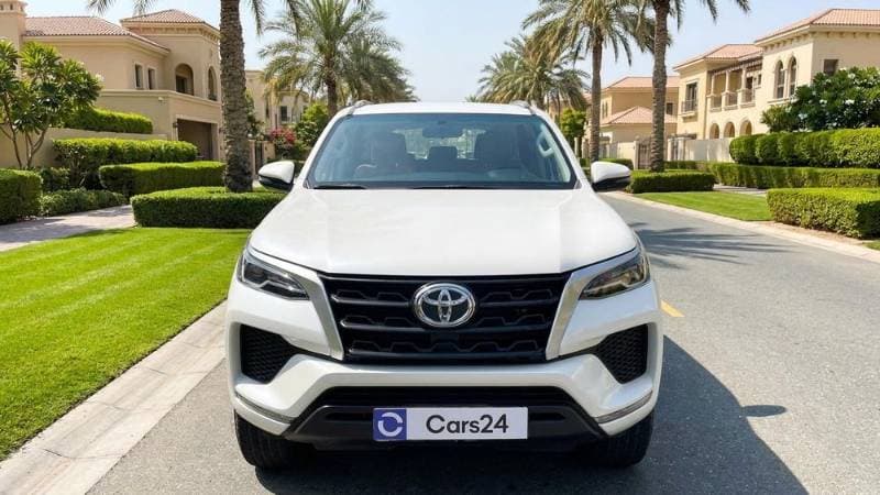 2024 Toyota Fortuner thumbnail 5