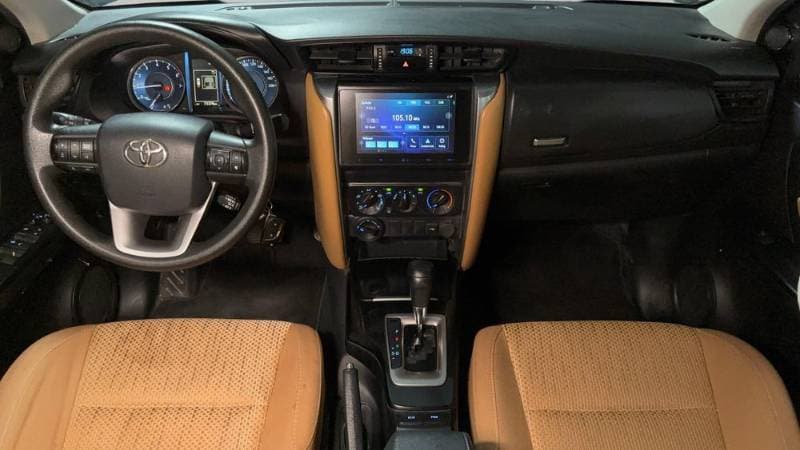 2024 Toyota Fortuner thumbnail 6