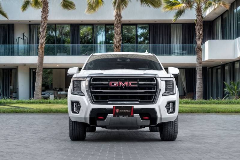 2023 GMC Yukon thumbnail 3