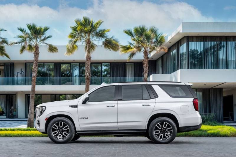 2023 GMC Yukon thumbnail 6