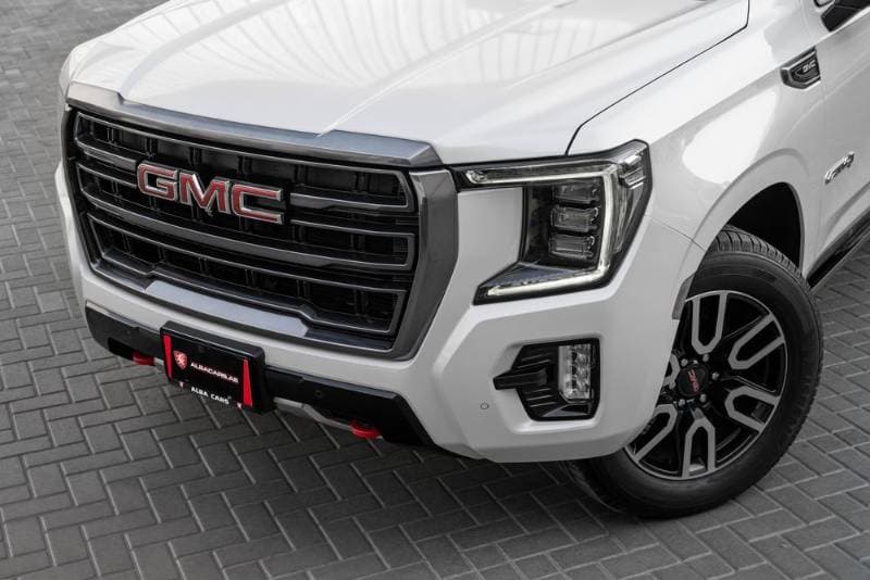 2023 GMC Yukon thumbnail 7