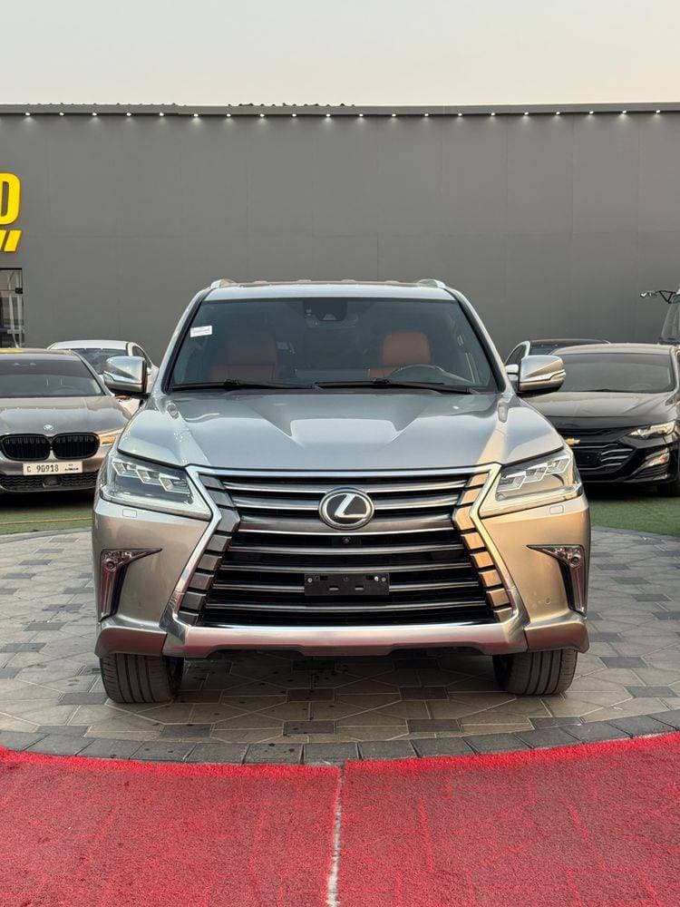 2017 Lexus LX 570 thumbnail 2