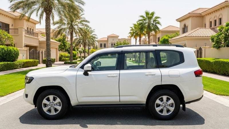 2024 Toyota Land Cruiser thumbnail 4