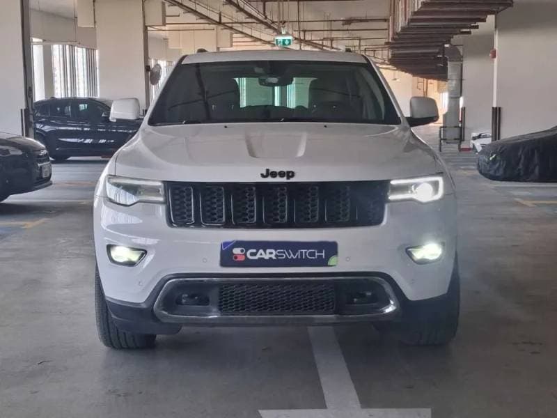 2018 Jeep Grand Cherokee thumbnail 2