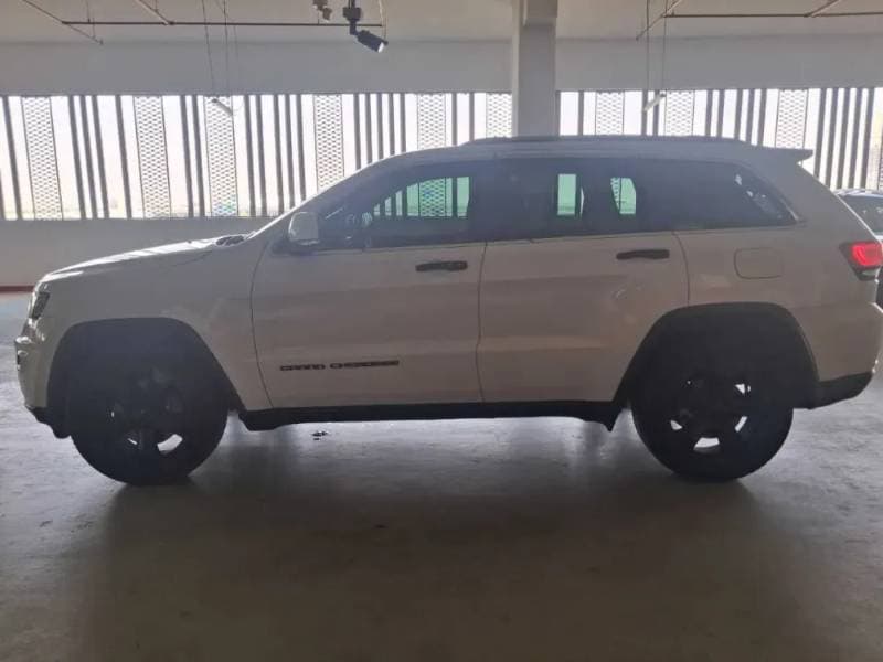 2018 Jeep Grand Cherokee thumbnail 8