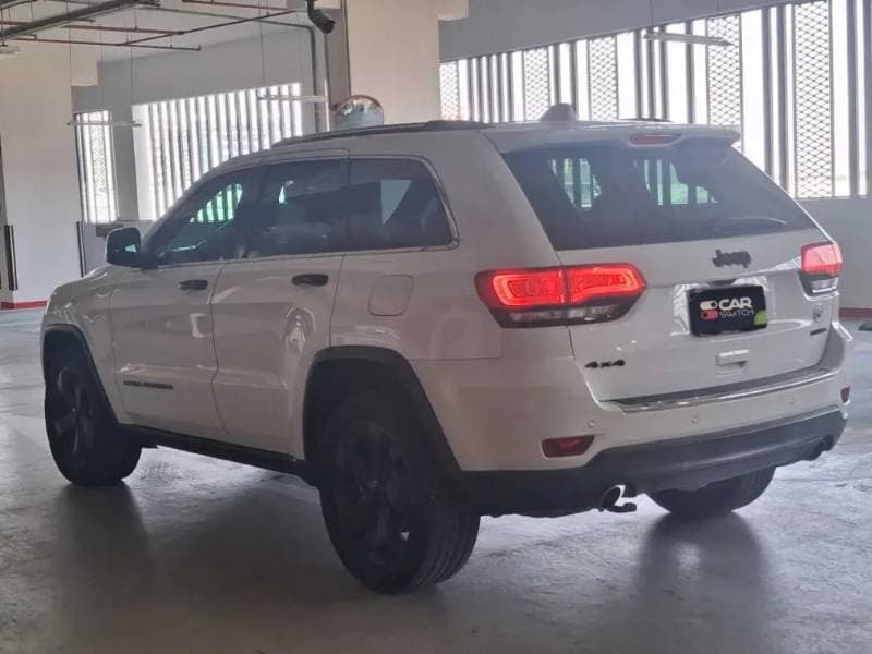 2018 Jeep Grand Cherokee thumbnail 5