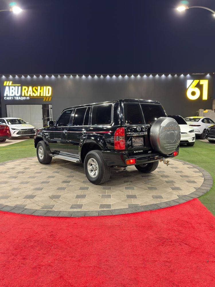 2020 Nissan Patrol Safari thumbnail 8