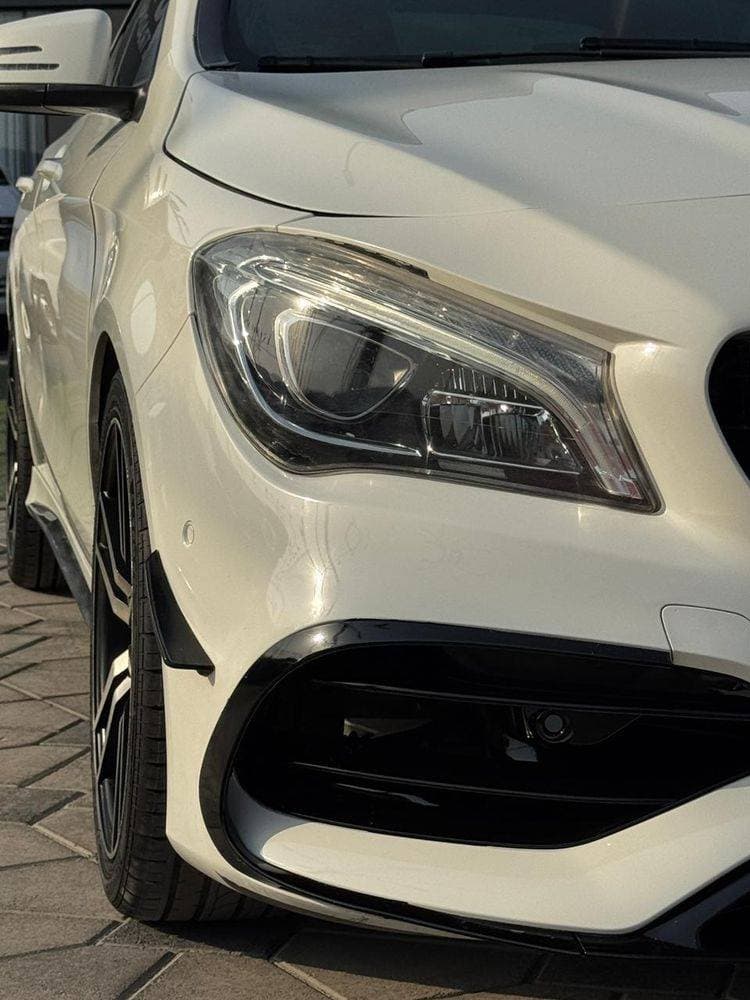 2018 Mercedes-Benz CLA-Class thumbnail 3