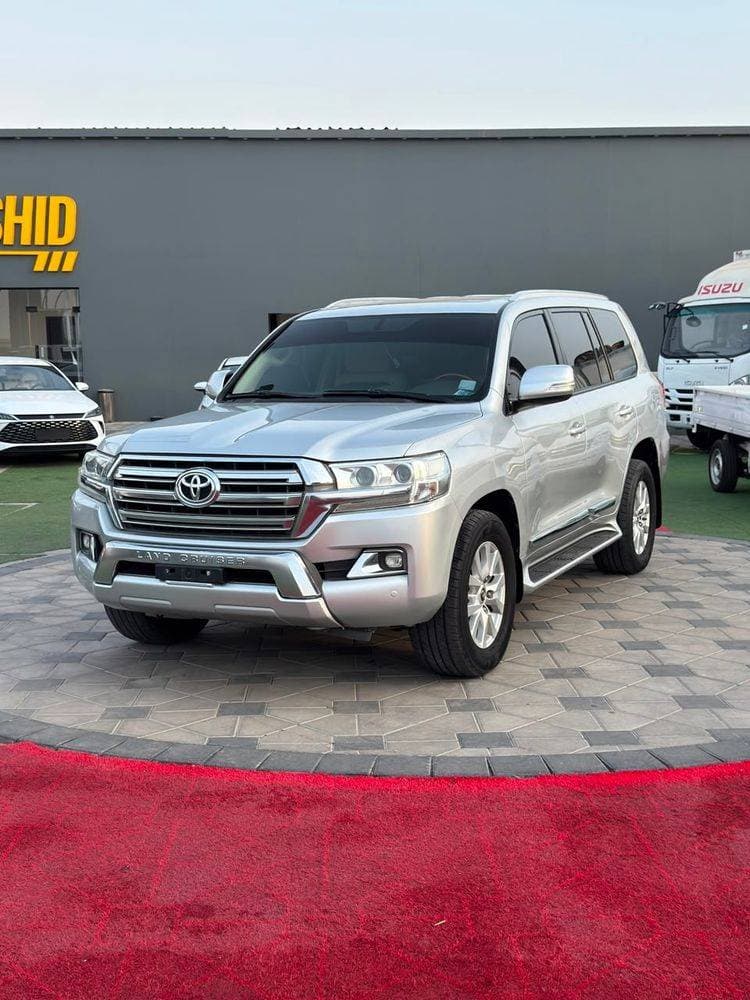 2017 Toyota Land Cruiser