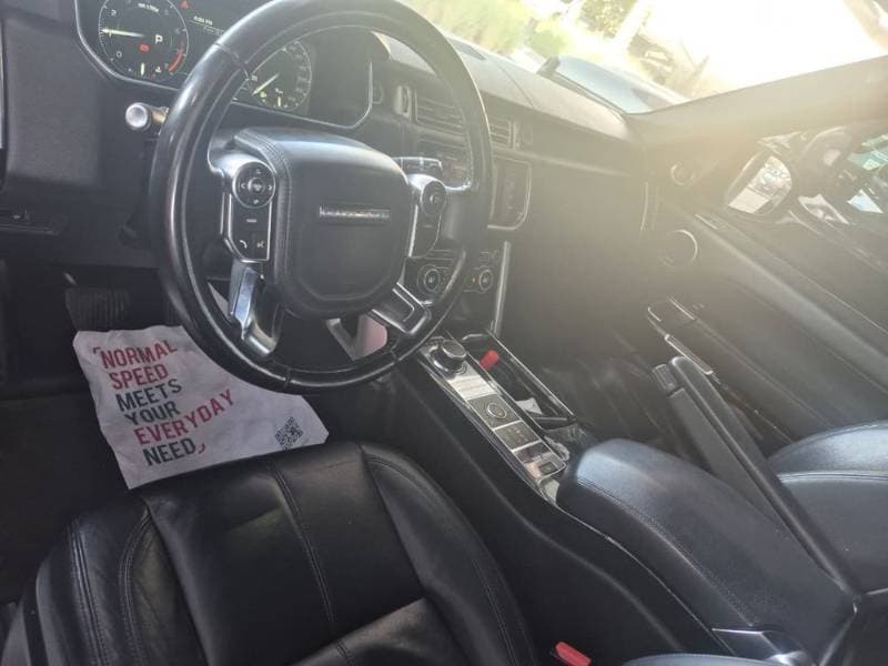 2014 Land Rover Range Rover thumbnail 4