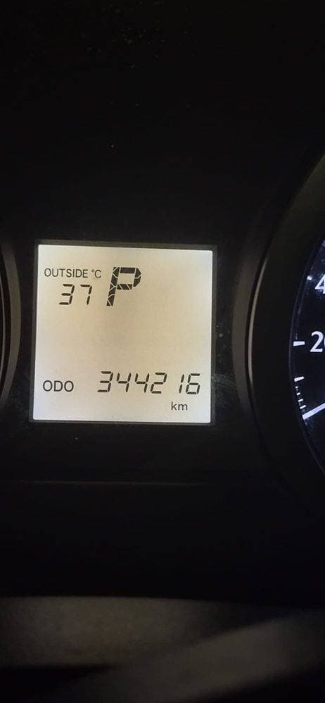 2010 Toyota Land Cruiser Prado thumbnail 5