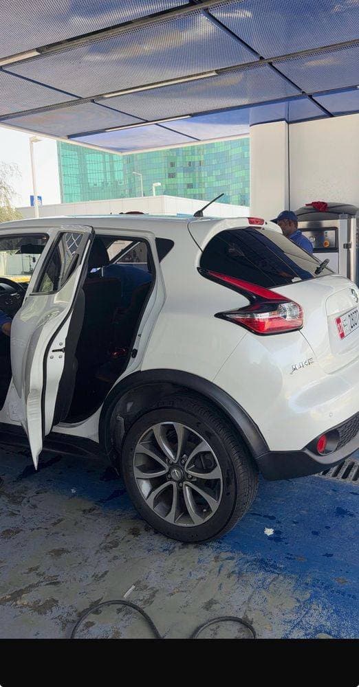 2015 Nissan Juke thumbnail 2