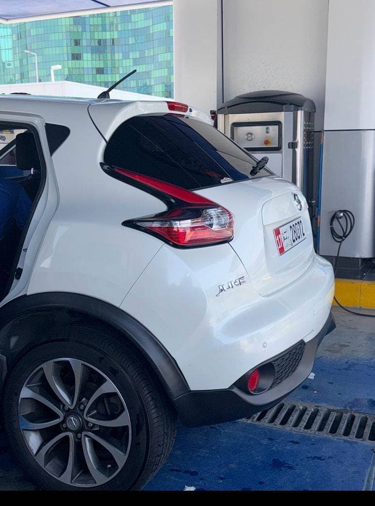 2015 Nissan Juke thumbnail 4