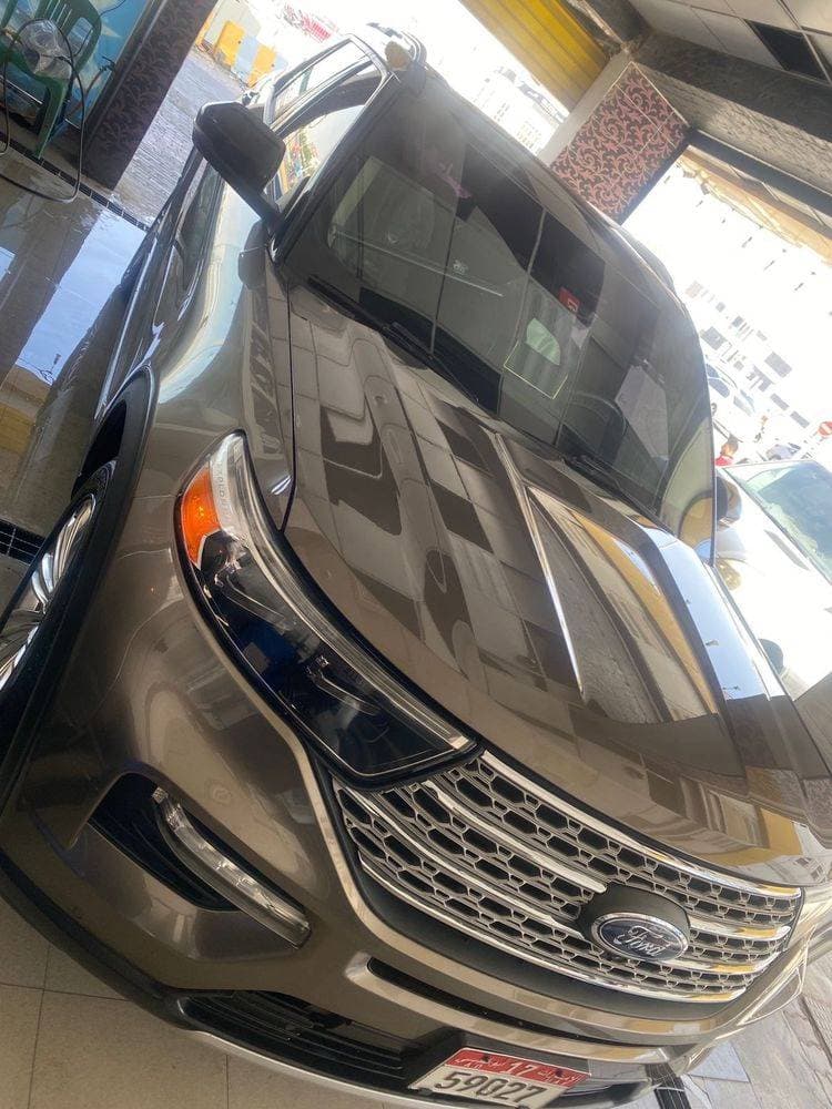 2021 Ford Explorer thumbnail 3