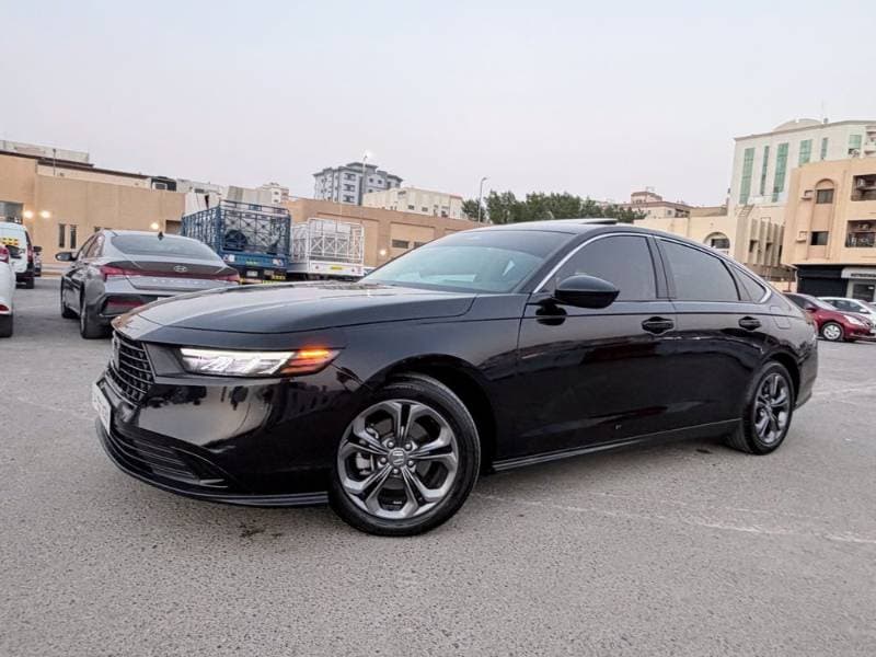 2023 Honda Accord thumbnail 3