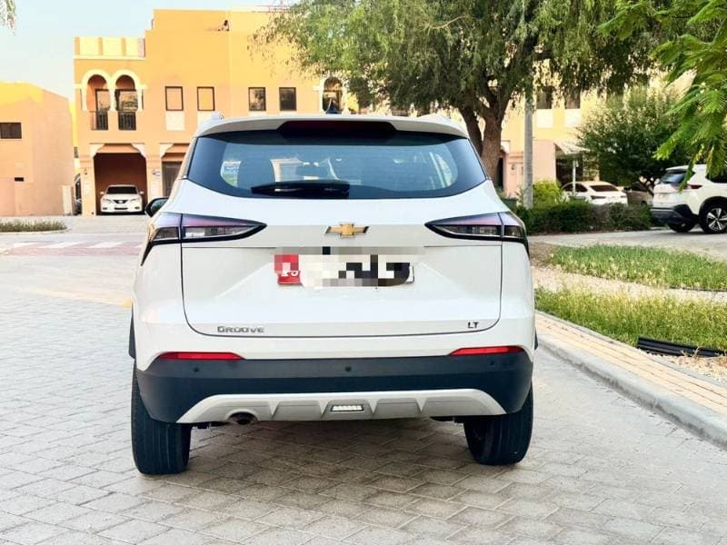 2023 Chevrolet Groove thumbnail 3