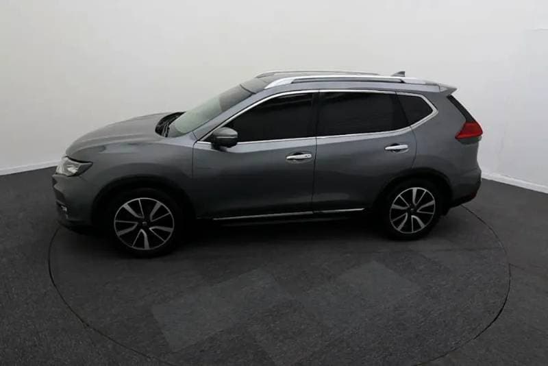 2018 Nissan X-Trail thumbnail 3