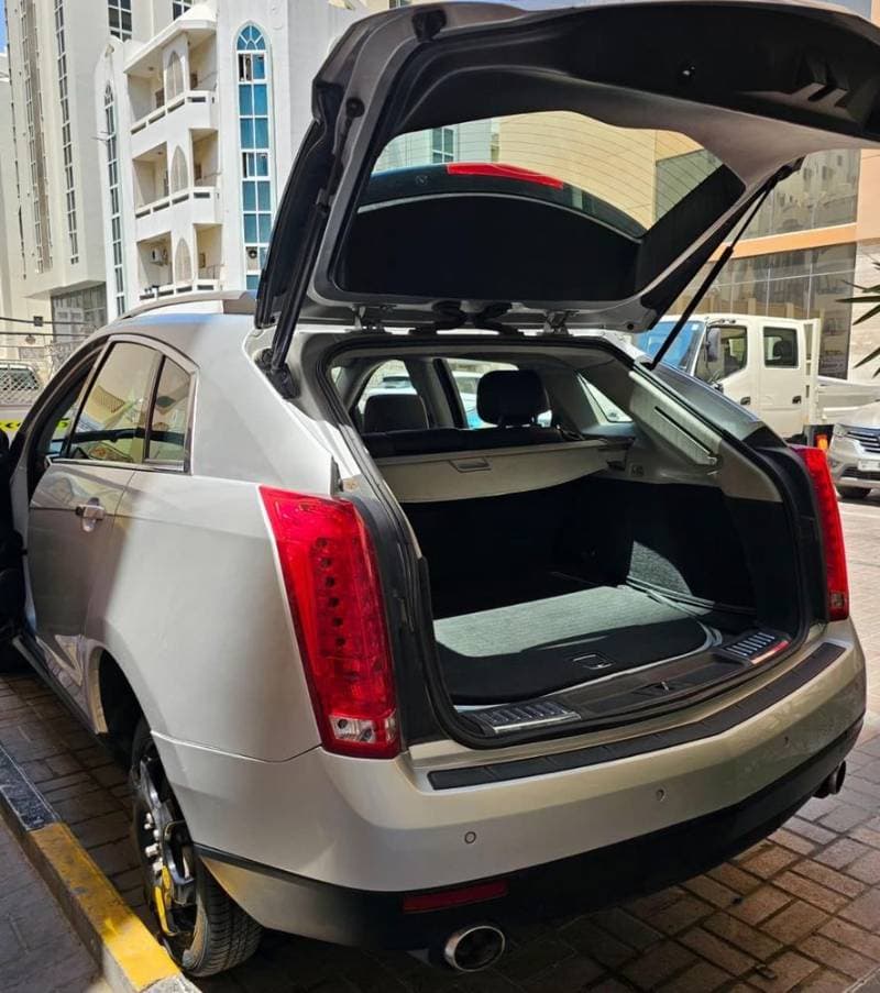 2012 Cadillac SRX thumbnail 3