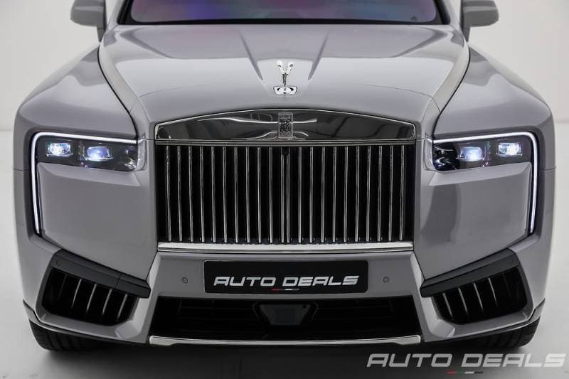 2025 Rolls Royce Cullinan thumbnail 6
