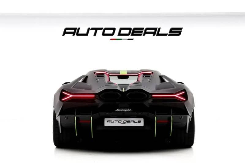 2025 Lamborghini Revuelto thumbnail 3