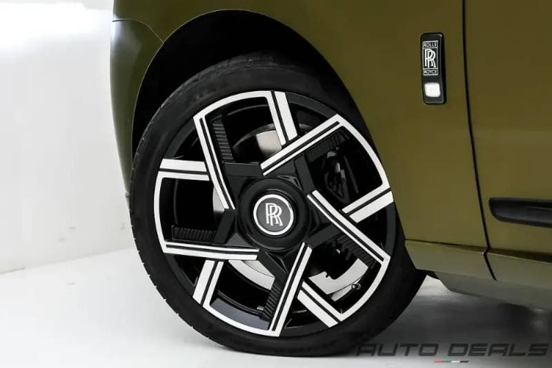 2026 Rolls Royce Cullinan thumbnail 8