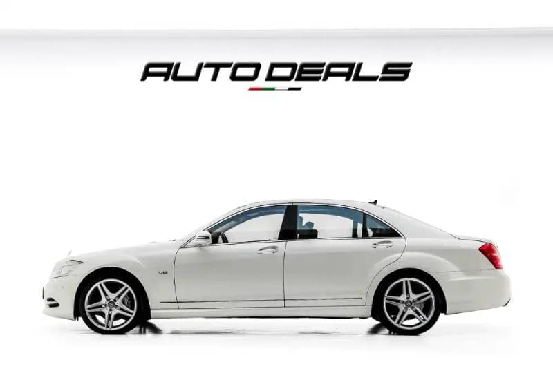 2011 Mercedes-Benz S-Class thumbnail 3