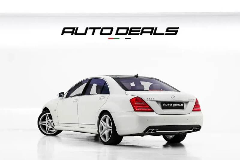 2011 Mercedes-Benz S-Class thumbnail 4