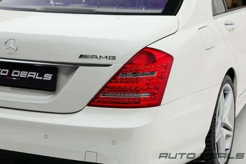 2011 Mercedes-Benz S-Class thumbnail 8