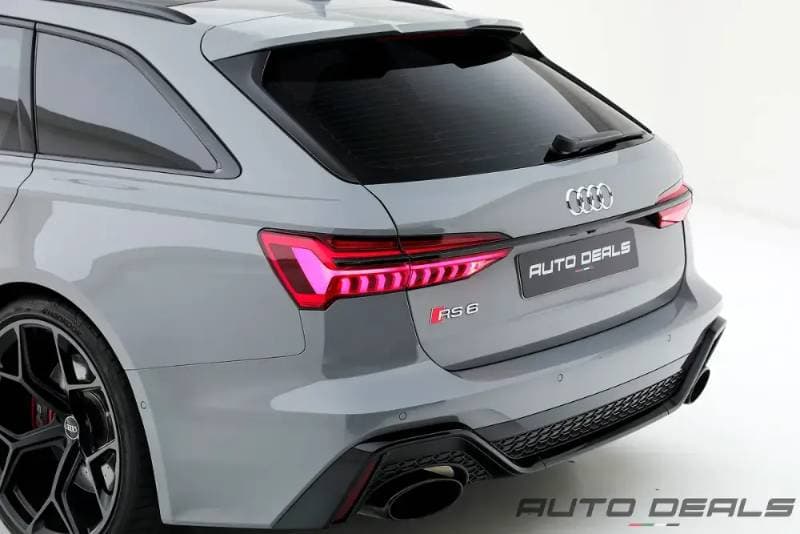 2021 Audi RS6 Avant thumbnail 7