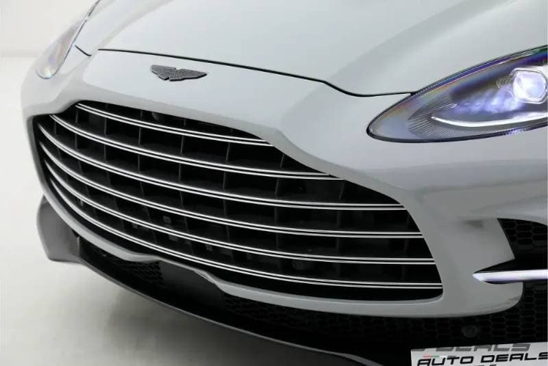 2024 Aston Martin DBX thumbnail 7