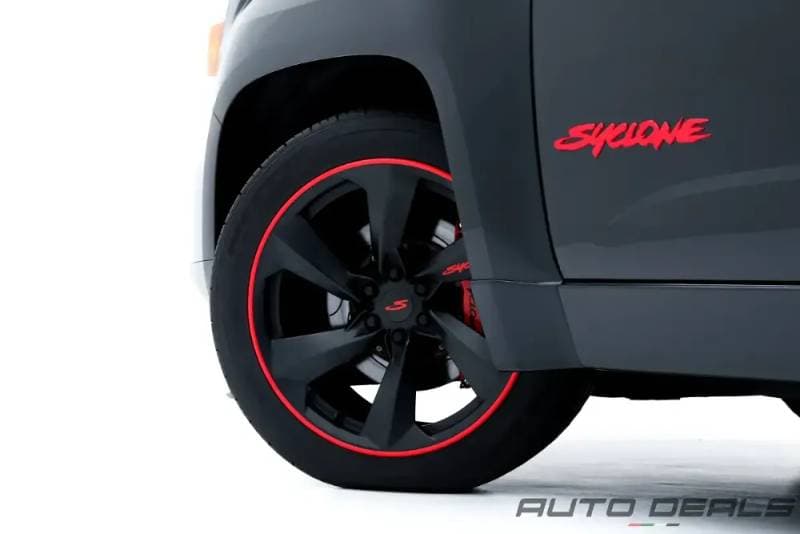 2022 GMC Syclone thumbnail 8