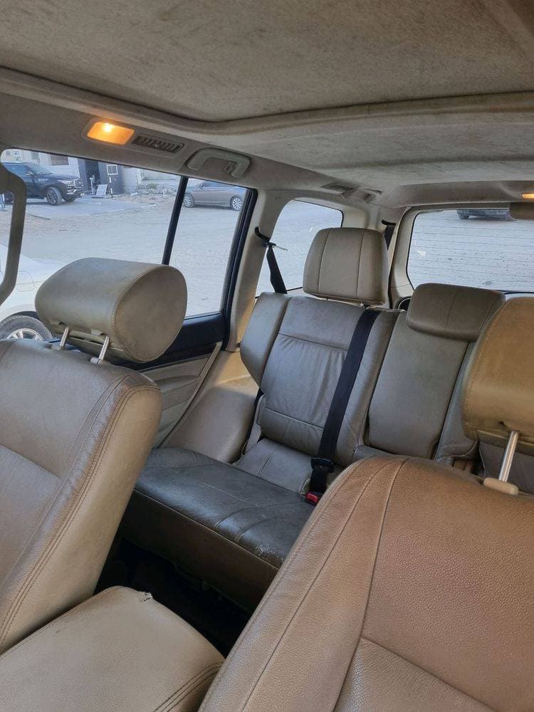 2016 Mitsubishi 4th Generation Pajero thumbnail 5