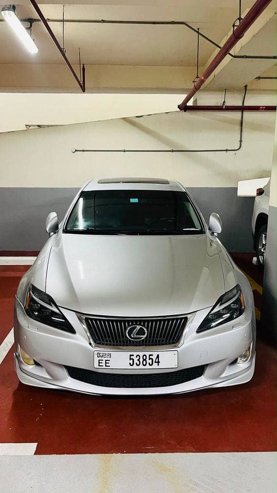 2010 Lexus IS250 thumbnail 5