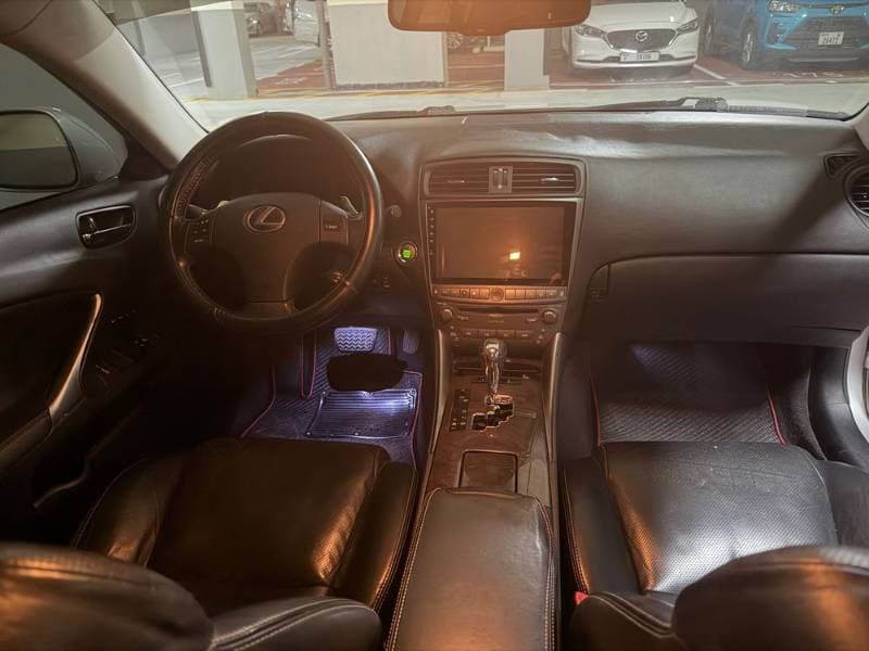 2010 Lexus IS250 thumbnail 3