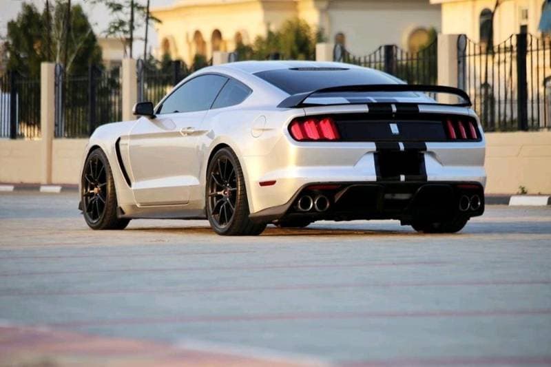 2015 Ford Mustang thumbnail 2