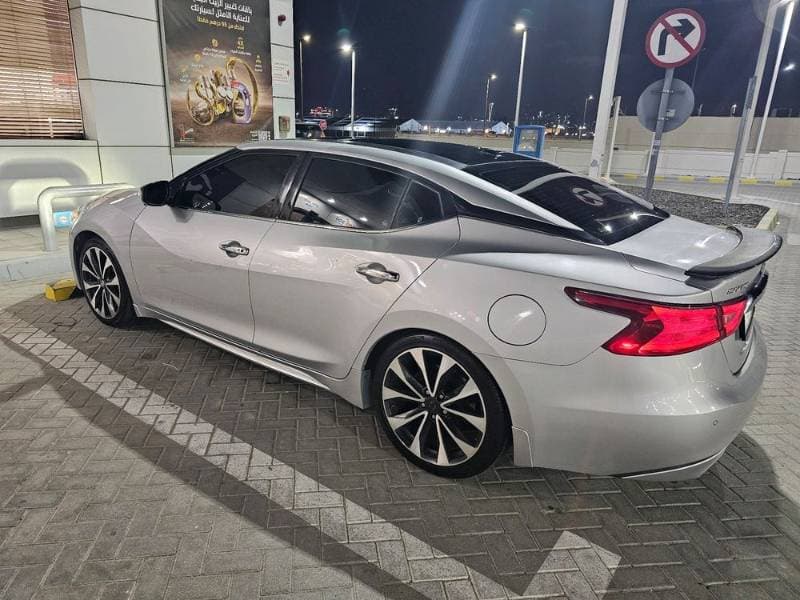 2016 Nissan Maxima thumbnail 3