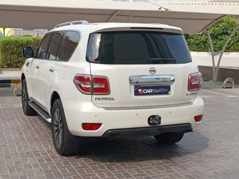 2014 Nissan Patrol thumbnail 7