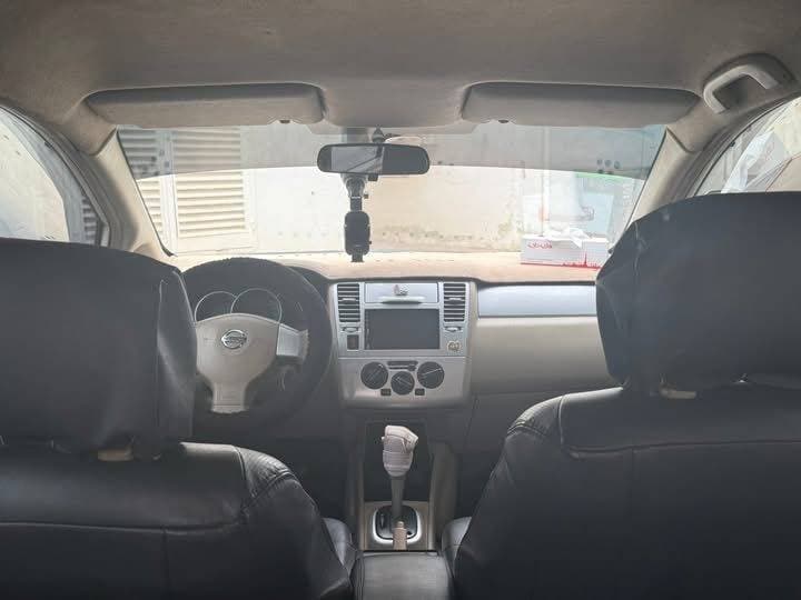 2012 Nissan Tiida thumbnail 3