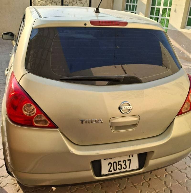 2007 Nissan Tiida thumbnail 3