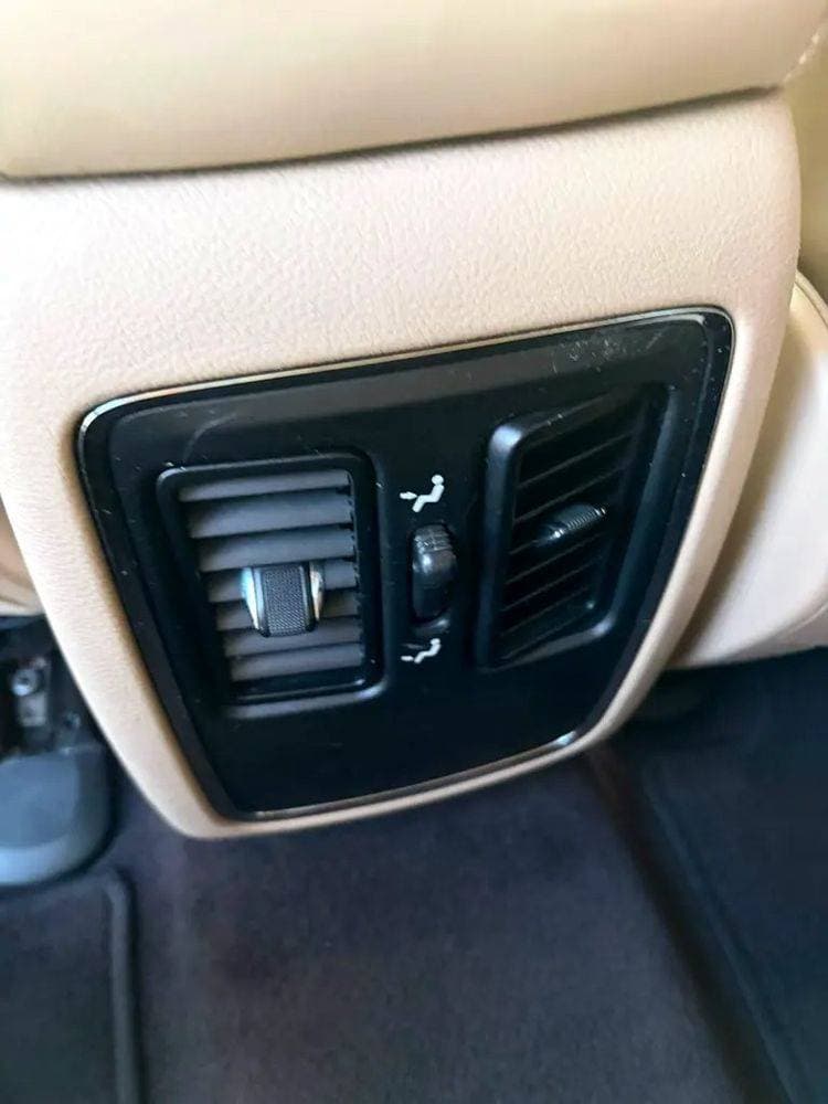 2018 Jeep Grand Cherokee thumbnail 3