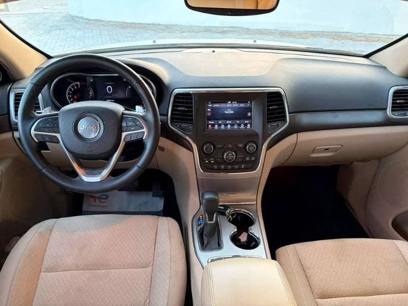 2018 Jeep Grand Cherokee thumbnail 2