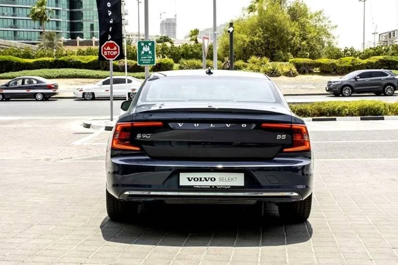 2024 Volvo S90 thumbnail 5