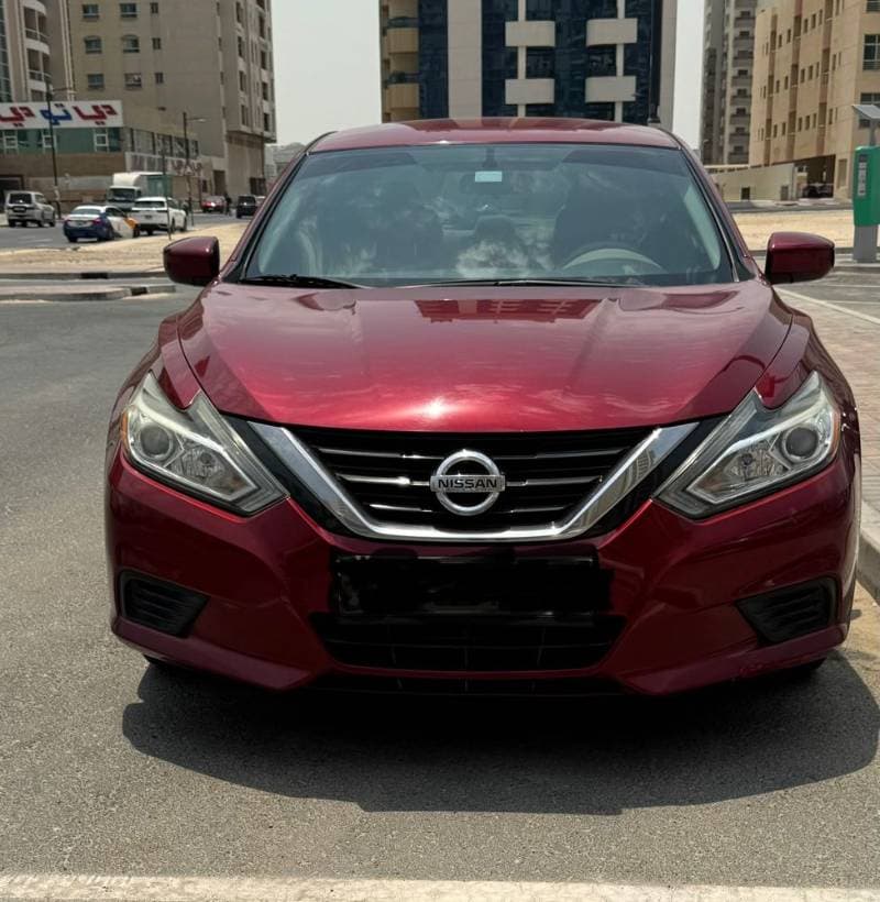 2018 Nissan Altima thumbnail 3
